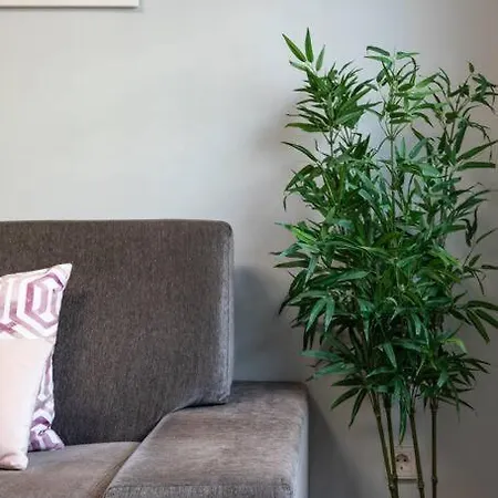 Piso Moderno Completo 2 * Marín
