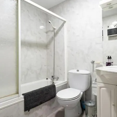 Piso Moderno Completo 2 公寓
